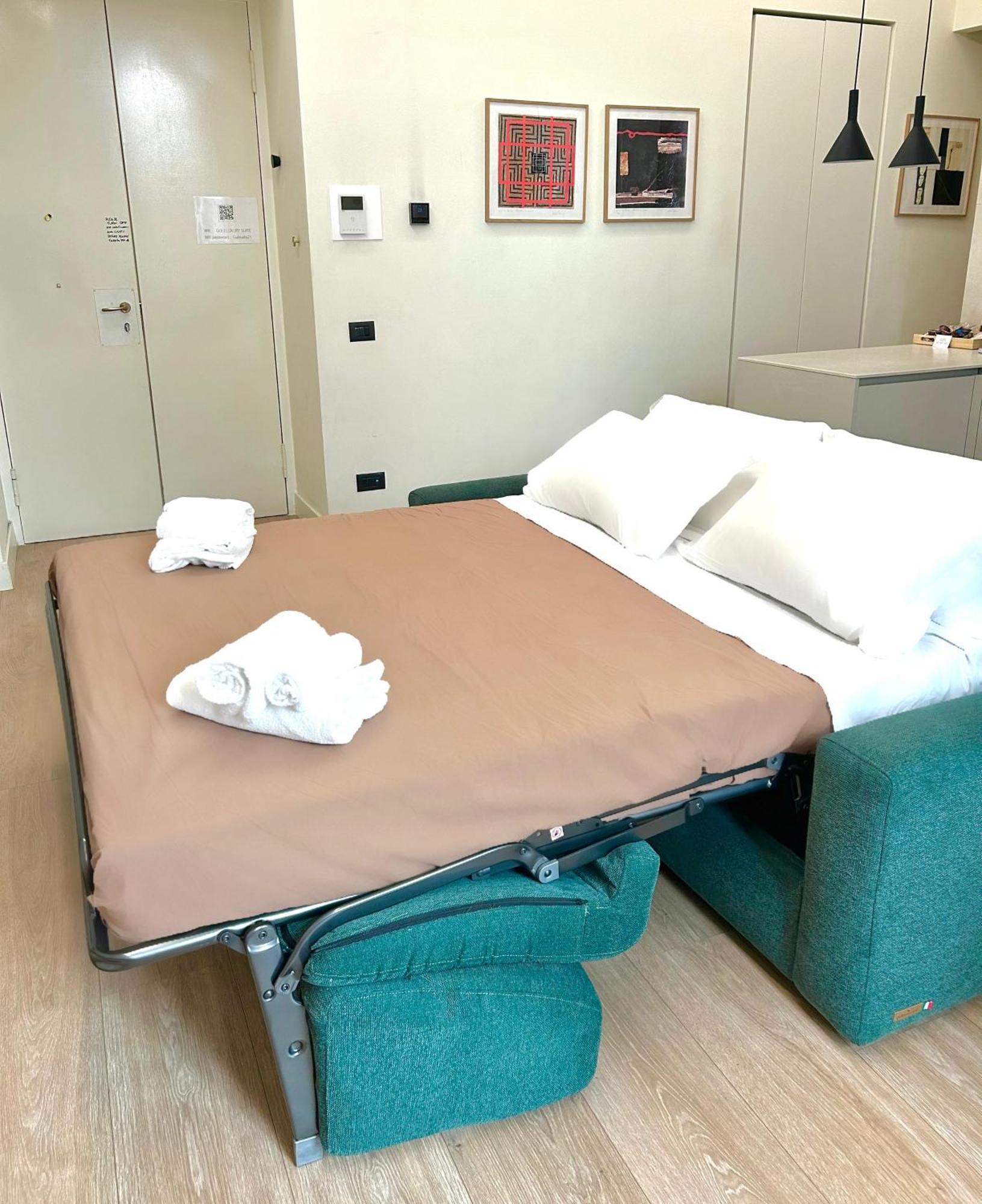 Guli's - Lusso E Comfort In Centro Storico * Neapel
